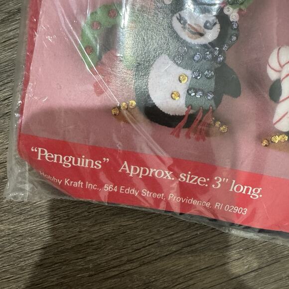 Hobby Kraft Traditional Felt Ornaments Penguins Kit Set of 6 - Picture 5 of 6